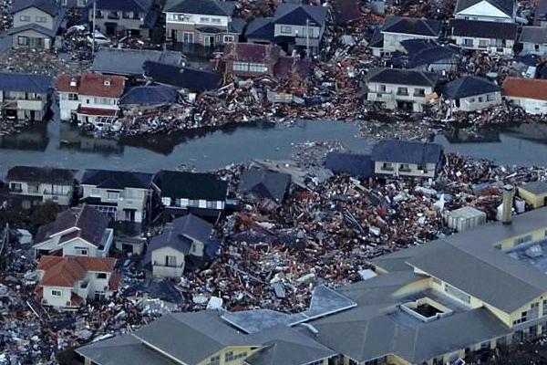 唐山大地震是哪一年发生的，发生于1976年7月28日3时42分53秒